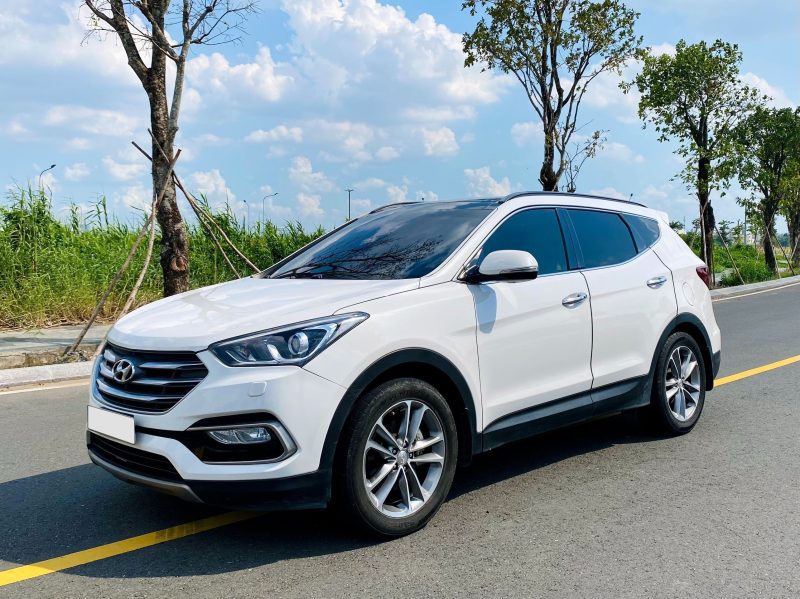 Hyundai Santafe 2017 Full xăng trắng