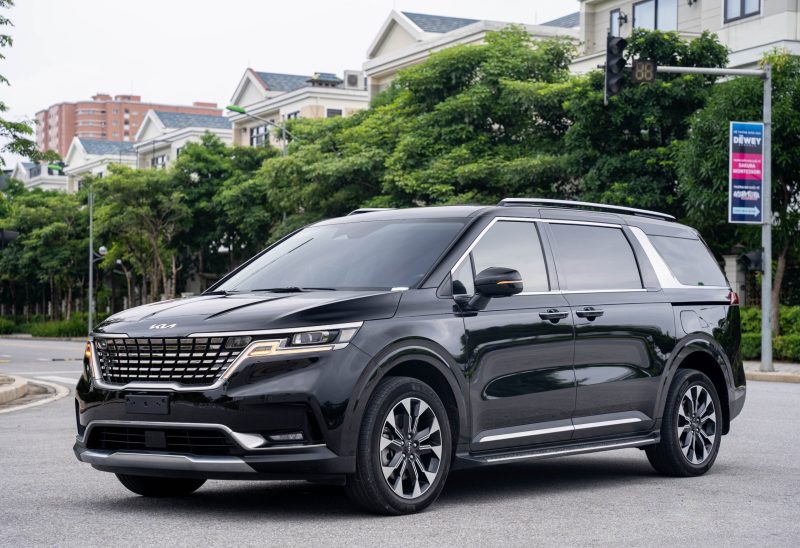 KIA Carnival 2022 bản Sig máy xăng