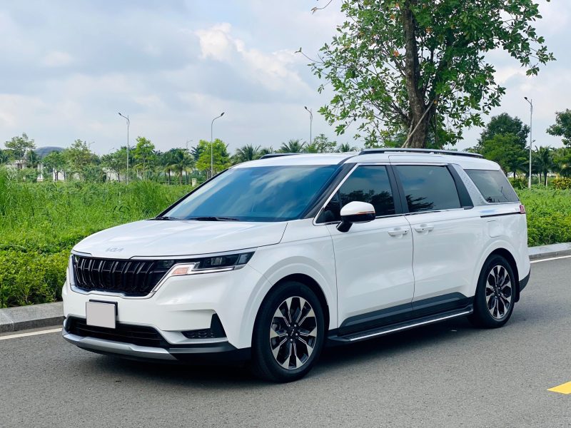KIA Carnival 2023 - Luxury